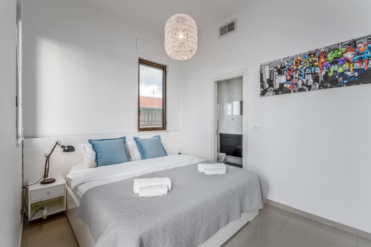 Modern & Bright 3 Bdr Close To The Beach Тель-Авив Экстерьер фото
